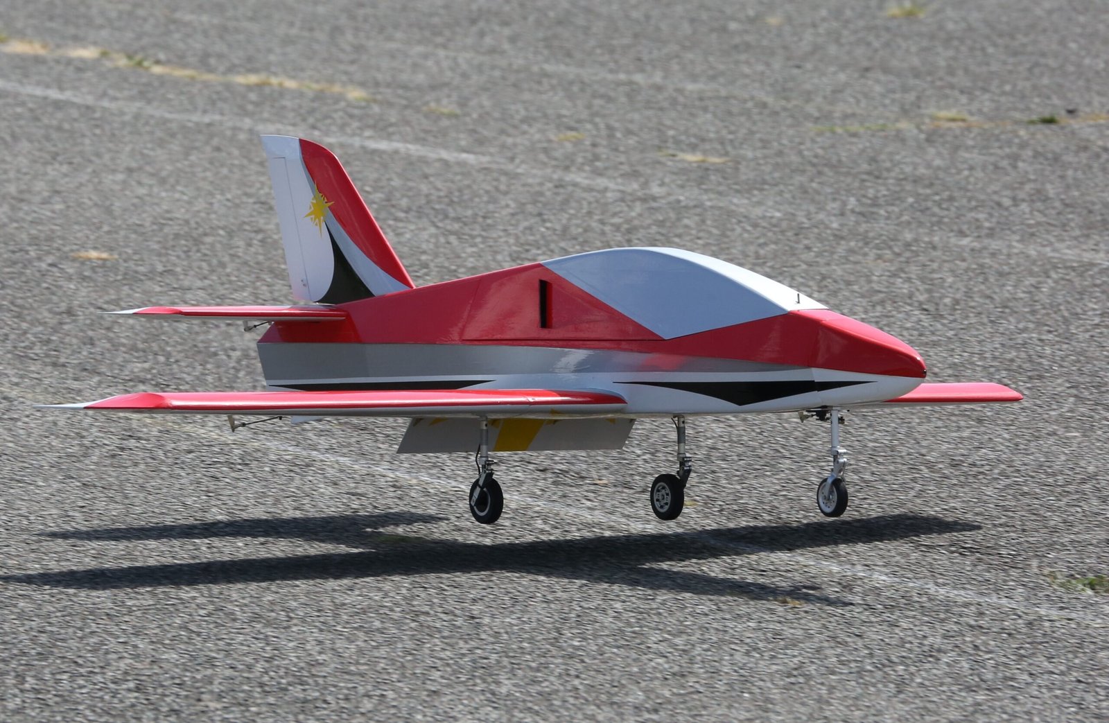 Helios-45 Jet (Red/Yellow) - Image 3